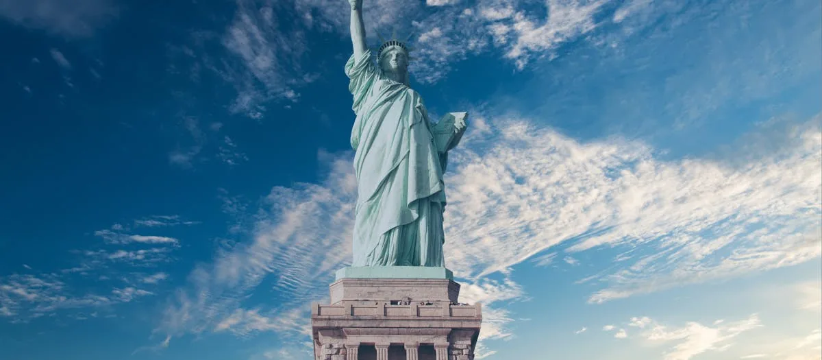Estatua de la Libertad en Nueva York — guía completa eSIM EUA