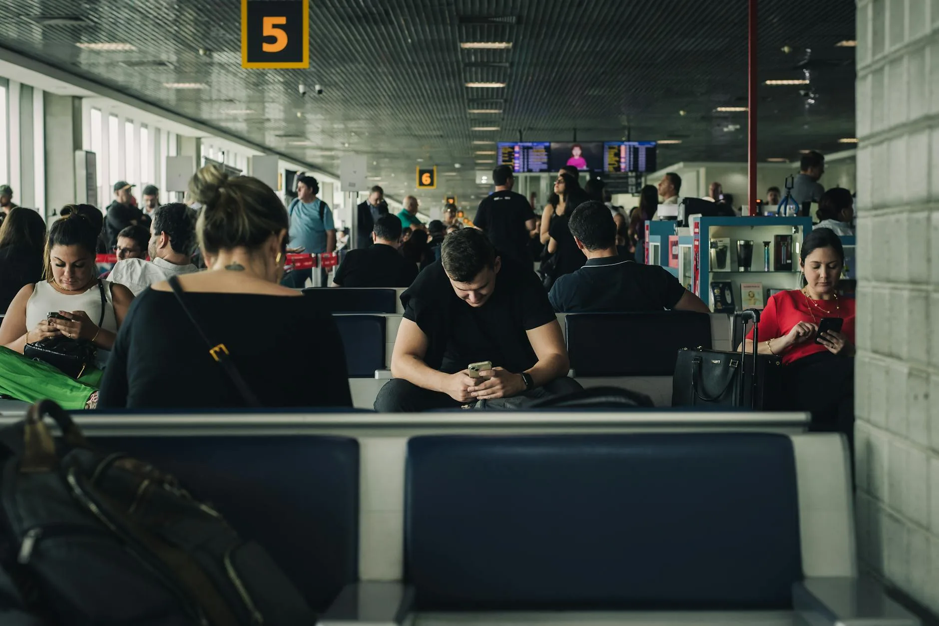 Roaming Claro/ATT en España vs eSIM: cuánto ahorras?